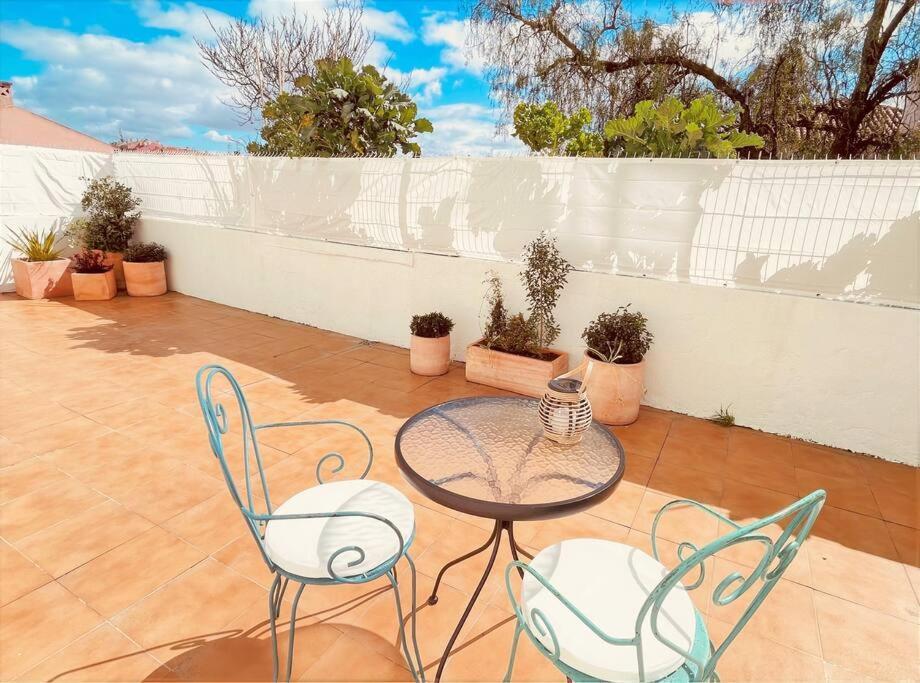 Cozy Apartment With Private Courtyard Barcarena Ngoại thất bức ảnh