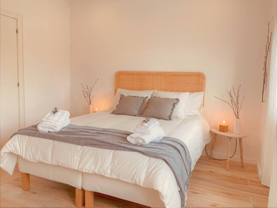 Cozy Apartment With Private Courtyard Barcarena Ngoại thất bức ảnh