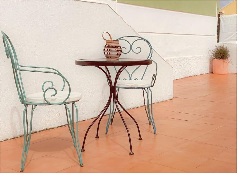 Cozy Apartment With Private Courtyard Barcarena Ngoại thất bức ảnh