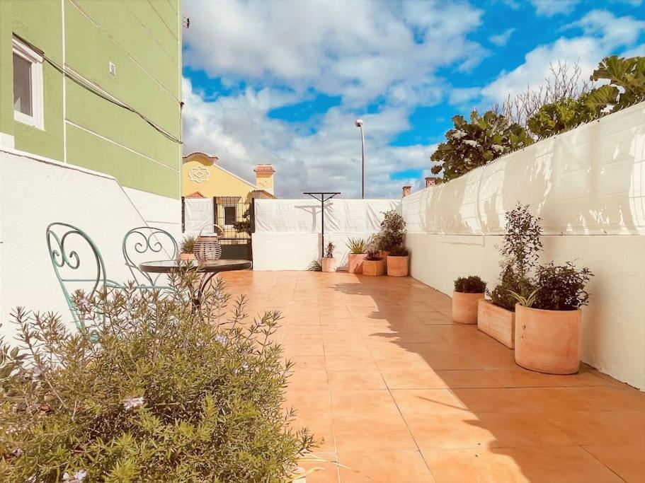 Cozy Apartment With Private Courtyard Barcarena Ngoại thất bức ảnh